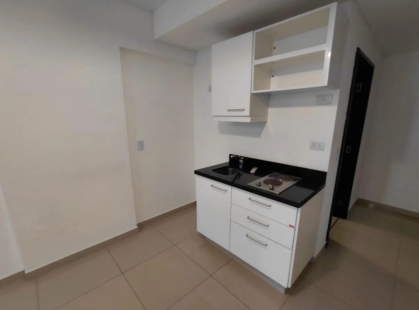 MONOAMBIENTE semi nuevo con balcon amenities full 2
