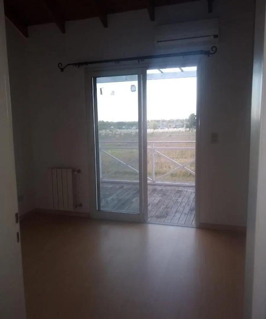 Duplex 2 dormitorios, condominio con seguridad 2