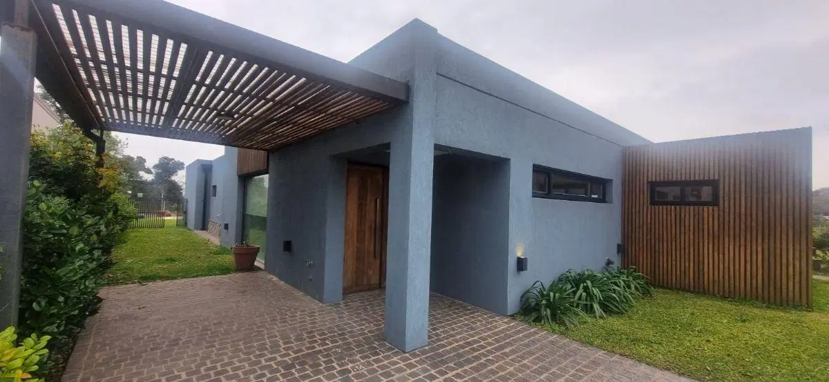 CASA CON PISCINA 3 DORMITORIOS ALQUILER O VENTA 8