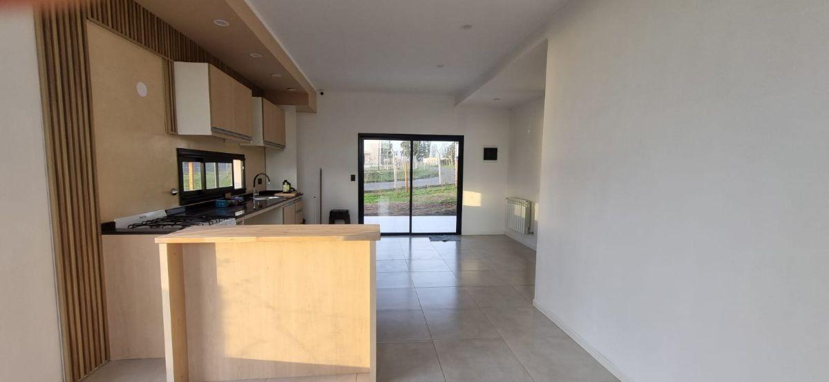 Foto de Casa de 150 m² con 3 habitaciones en venta en Santa Elisa, imagen 3