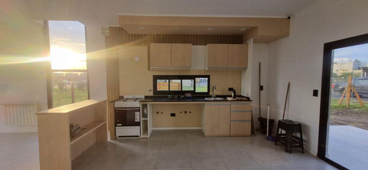 Foto de Casa de 150 m² con 3 habitaciones en venta en Santa Elisa, imagen 1