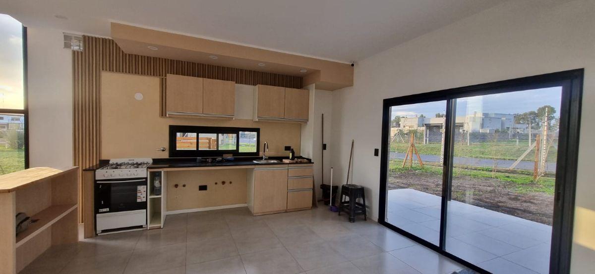 Foto de Casa de 150 m² con 3 habitaciones en venta en Santa Elisa, imagen 2