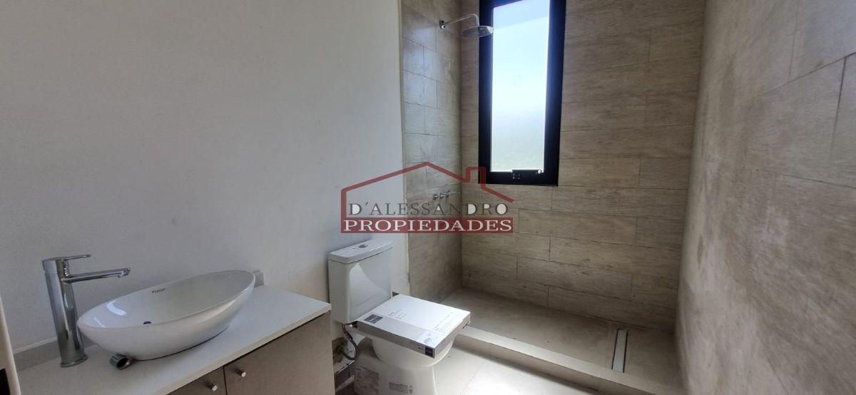Foto de Casa Barrio Santa Lucia, 4 dormitorios, 2 en suitte, imagen 2