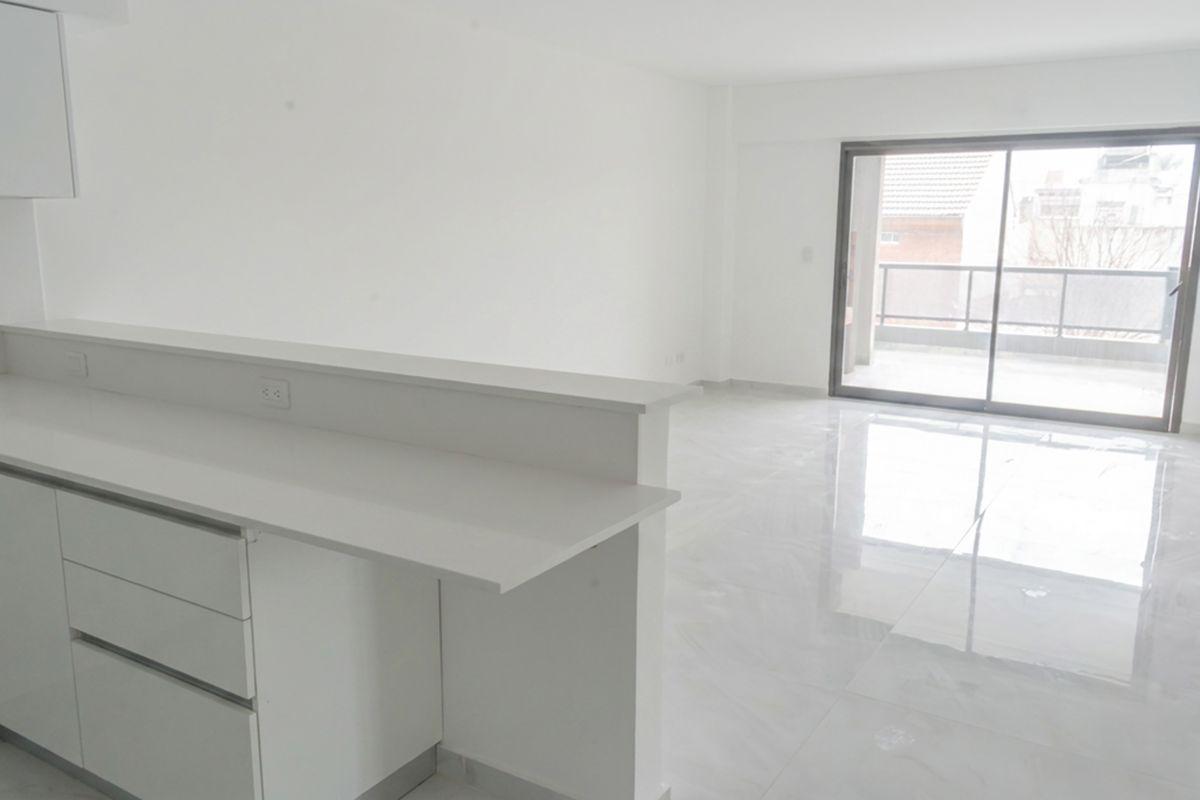 Foto de Departamento en Venta en Liniers | 3 Ambientes con Balcon y Parrilla, imagen 2
