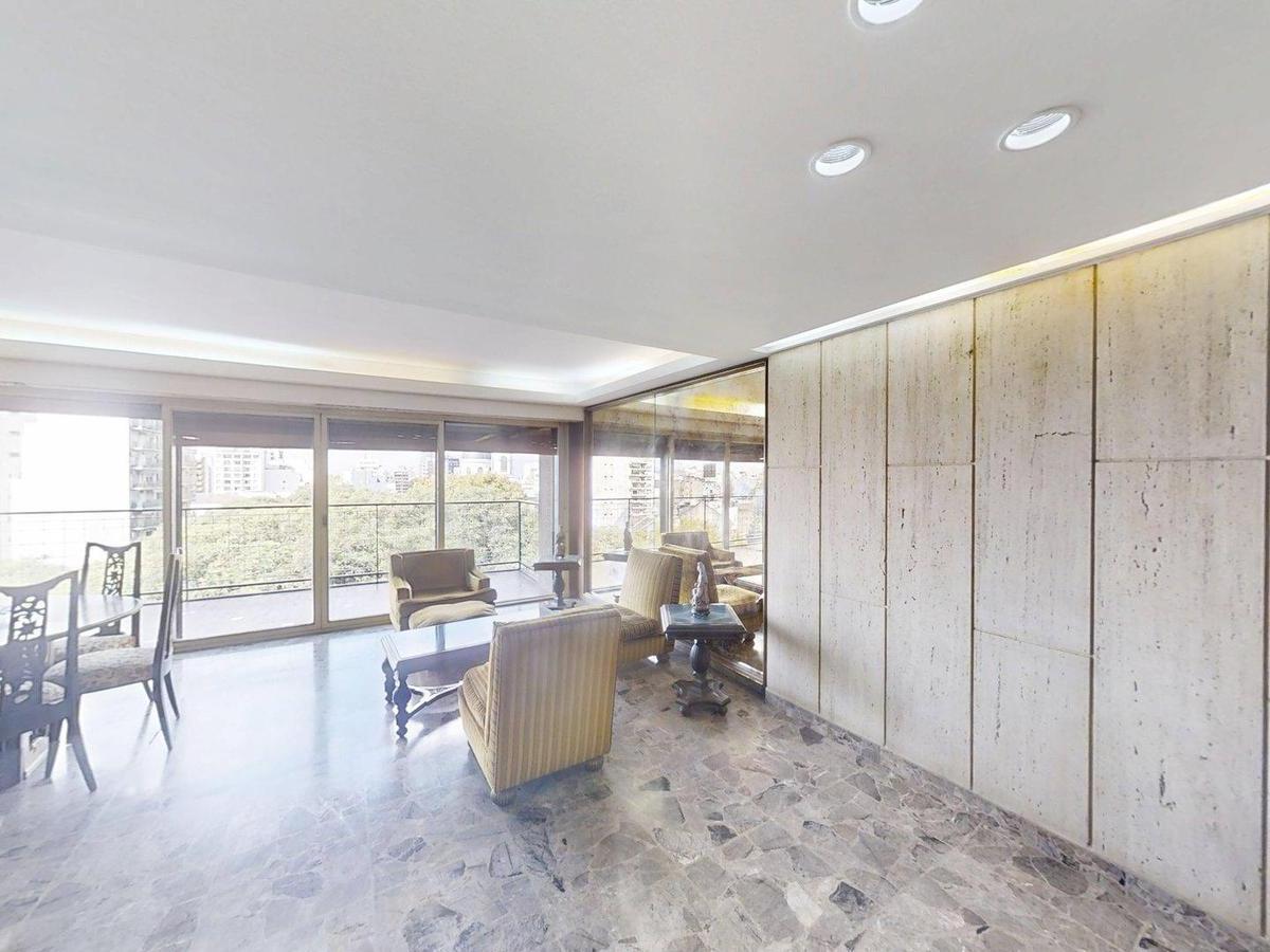 Departamento de 4 Ambientes en Venta en Flores. 1