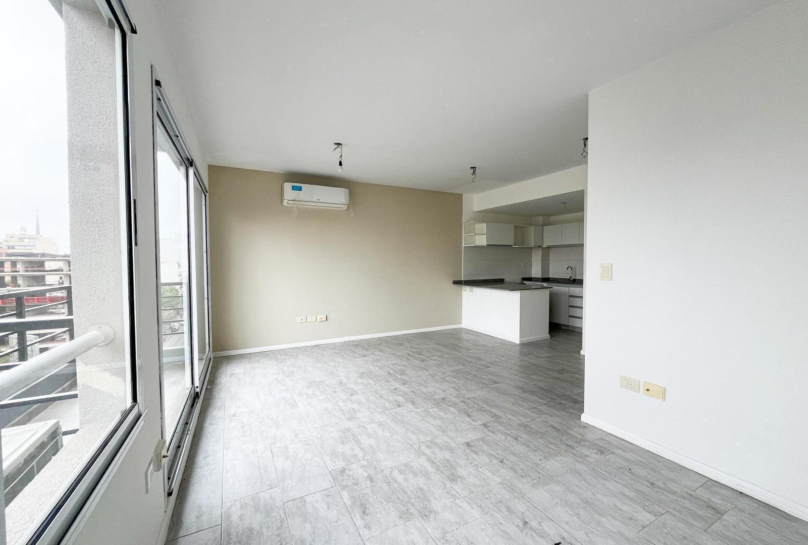 Foto de Departamento de un ambiente con terraza propia en San Cristobal, imagen 2