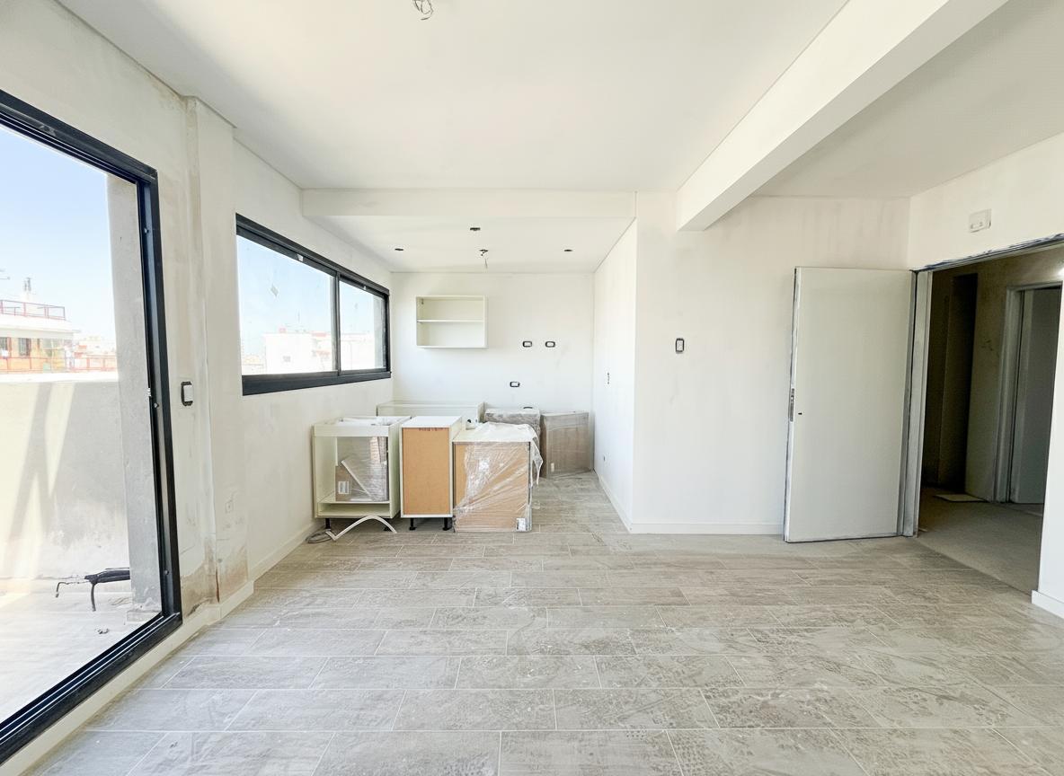 Departamento de tres ambientes en Almagro a la venta