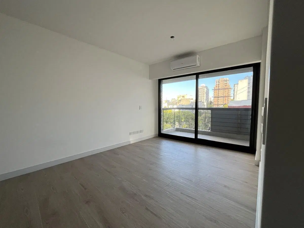 Departamento de 2 ambientes en Almagro con balcón terraza 3