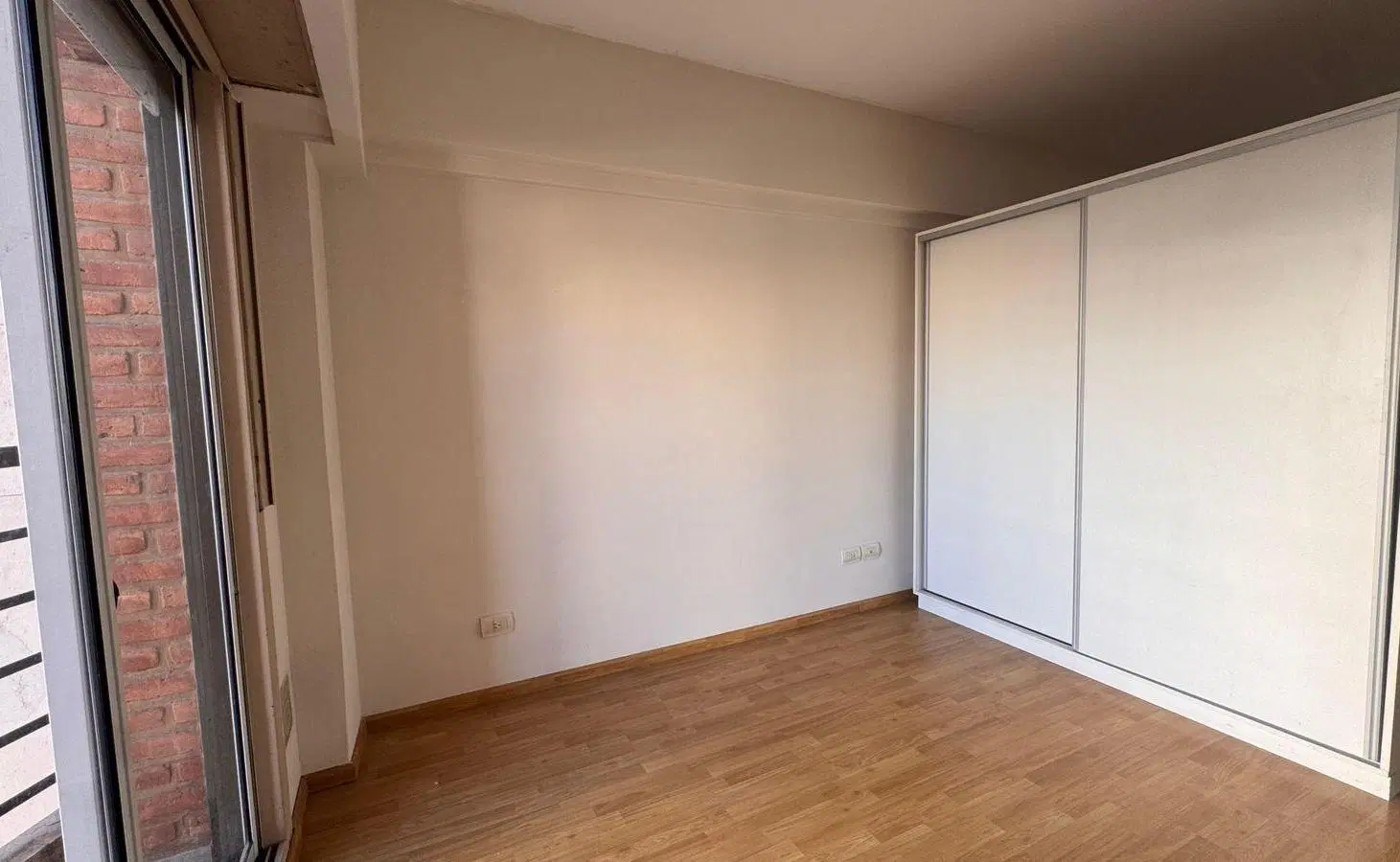 Departamento de un ambiente en alquiler en Almagro 4