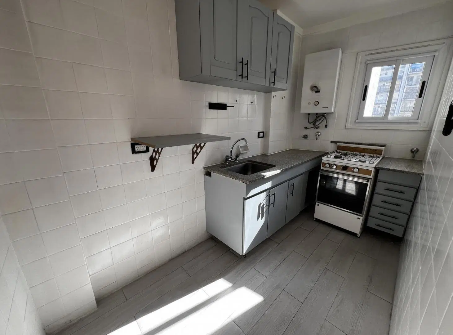 Departamento de un ambiente en alquiler en Almagro 8
