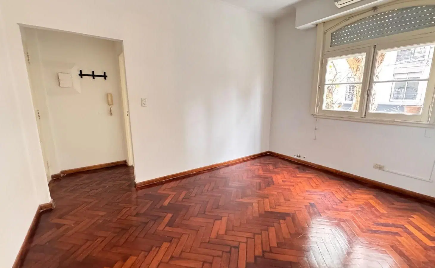 Departamento de dos ambientes en alquiler en Almagro 8