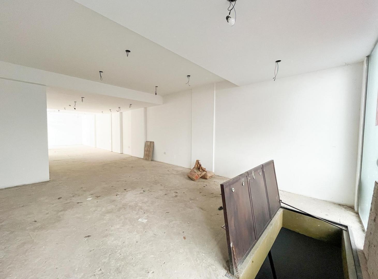 Foto de Local con sótano, patio semicubierto y patio descubierto en Almagro a, imagen 5