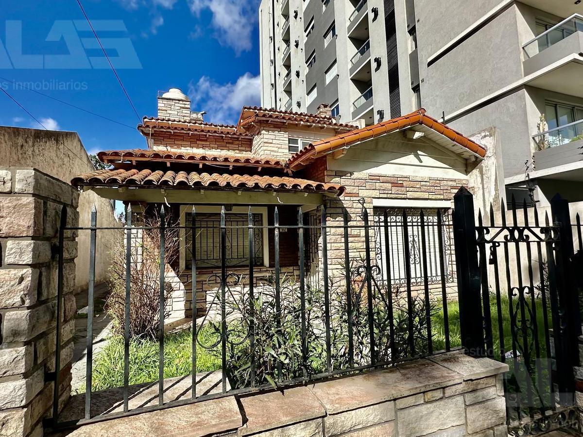 Oportunidad Para Inversores en Chalet Mas Departamentos Centro Ituzaingó Norte 4