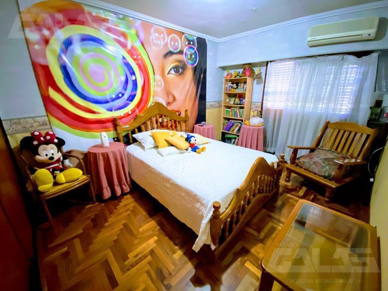 Hermoso Chalet de 5 Ambientes con Detalles de Categoría y Terminaciones de Primera Calidad! 5