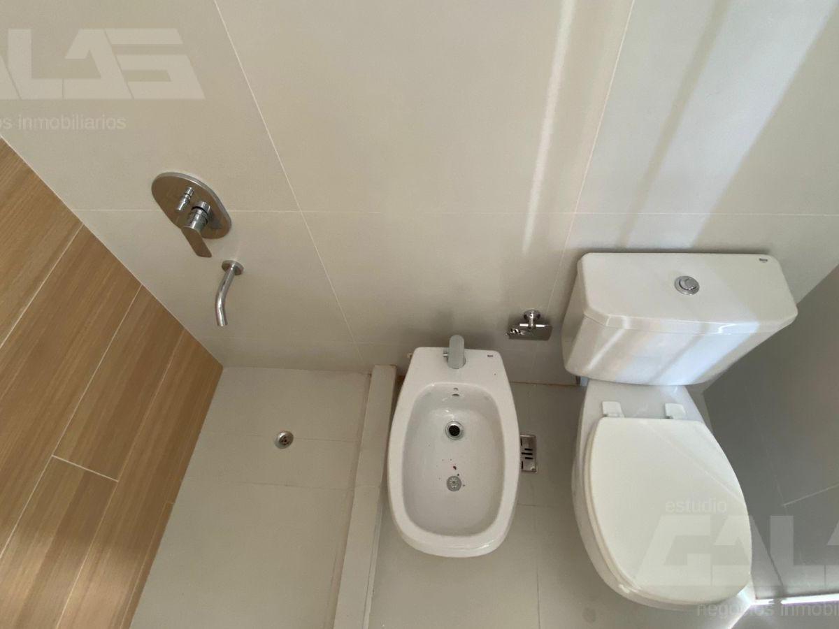 Departamento 2 Dorm. Baño en Suite en Ituzaingó Centro 5