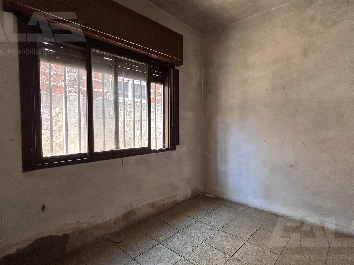 Casa en Venta - 4 Dorm. - Cochera - Parque en Ituzaingo Norte 1