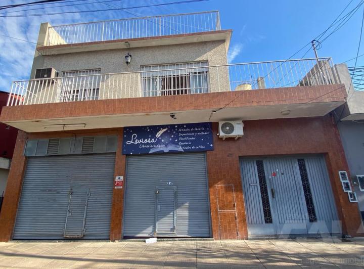 Casa en Castelar - 2 Locales - Balcón - Terraza - Garaje Cubierto 1