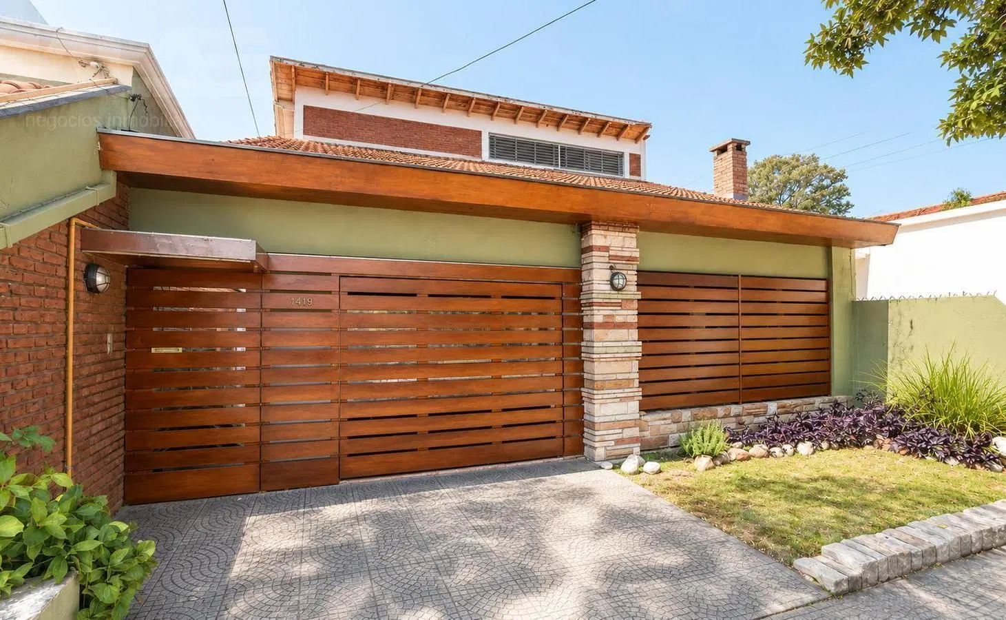 Casa en Venta 3 Dormitorios - Quincho - Jardin - Pileta en Castelar Norte 2