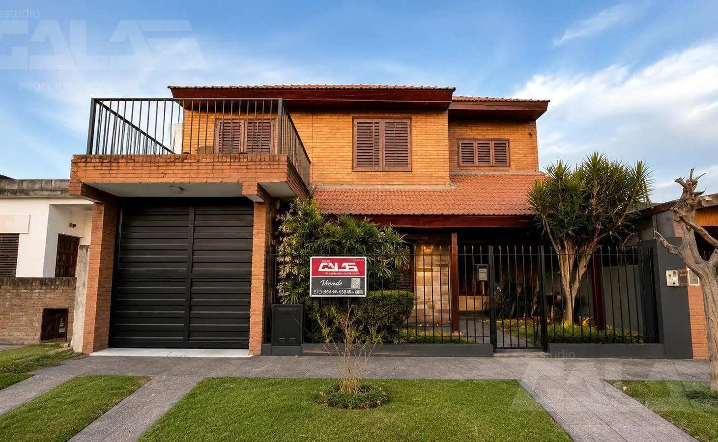 Casa 4 ambientes - 3 dormitorios - Parque - Pileta - 2 Baños - Ituzaingo Norte 5