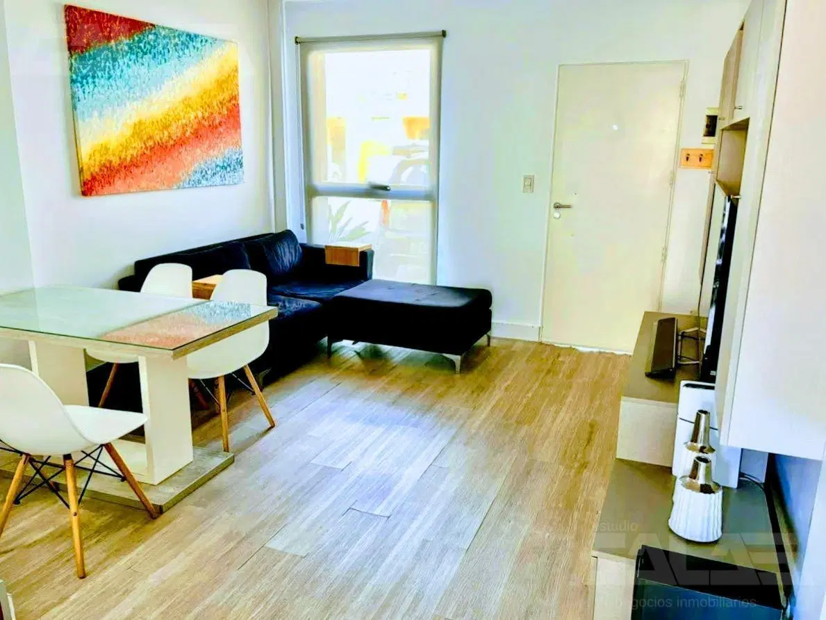 Dúplex 3 amb en complejo cerrado, cochera, fondo libre y seguridad con bajas expensas 2
