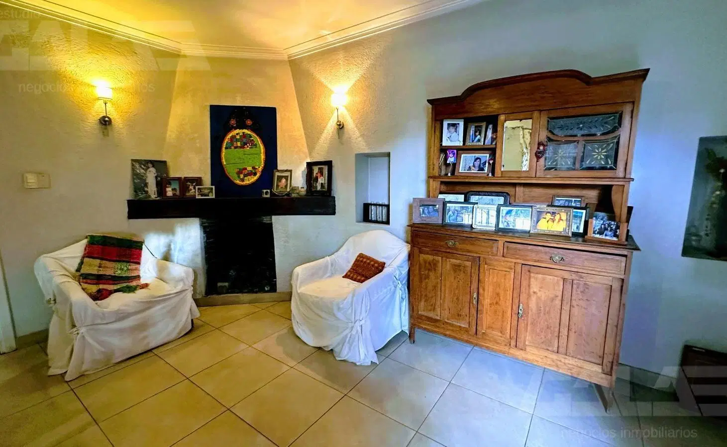 Muy Buen Chalet De 5 Ambientes En Excelente Estado Y En Excelente Zona De Castelar 2