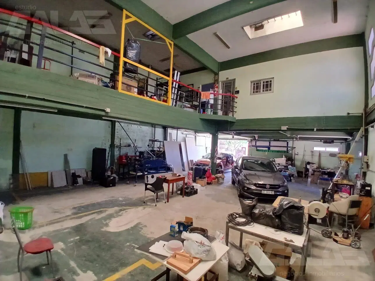 Importante propiedad comercial–industrial con vivienda integrada en Ituzaingó Sur 2
