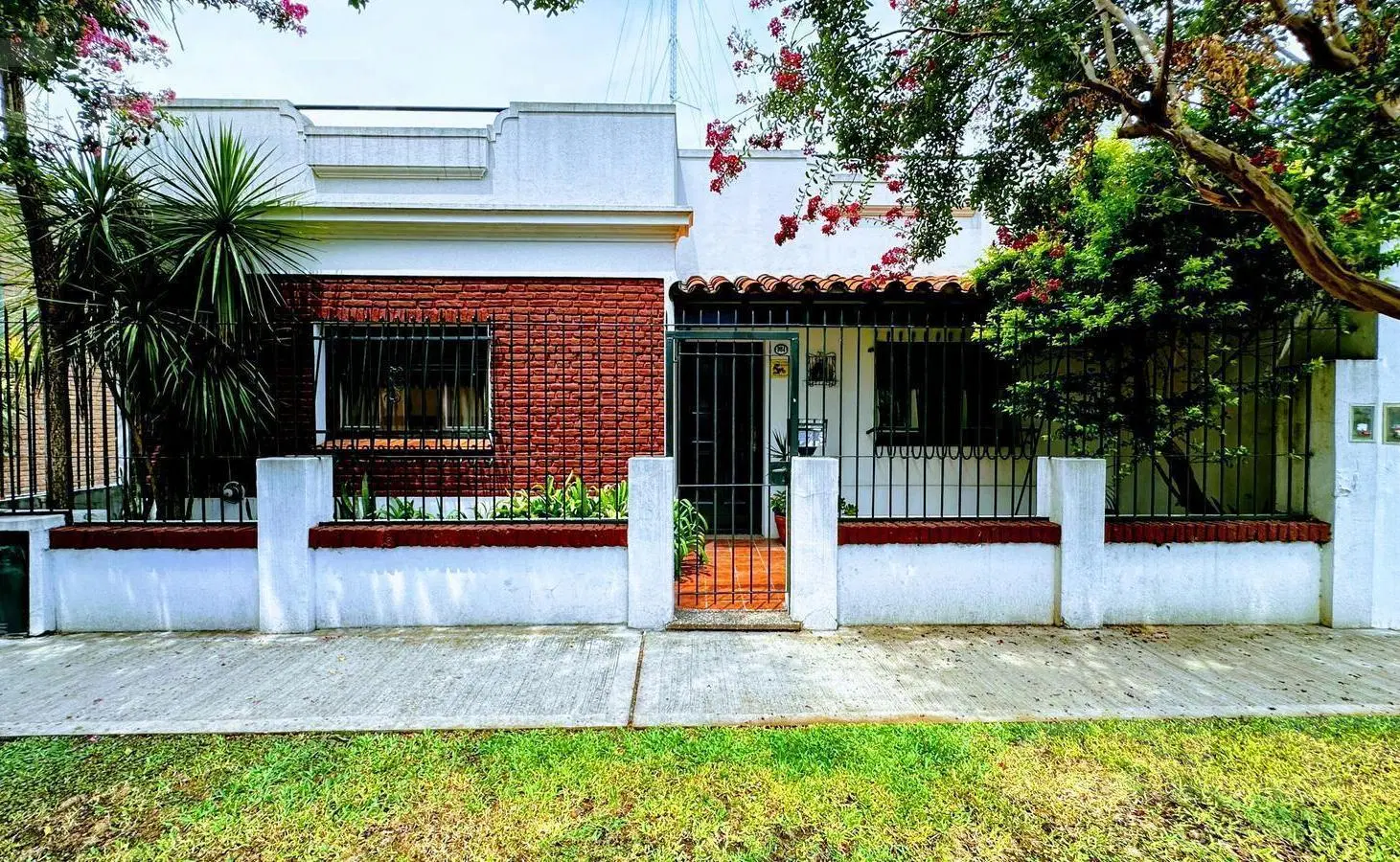 Casa 3 amb en Morón con parque, terraza y precio único, oportunidad de mercado   opción lote lindero 3