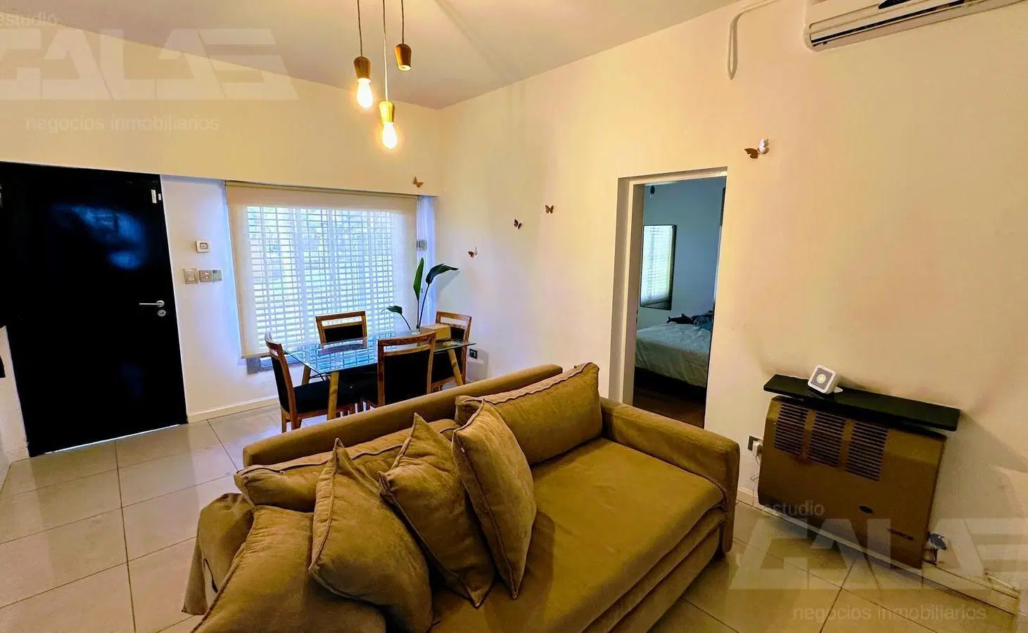 Casa con 3 dormitorios en la mejor zona de Castelar Norte: amplia, luminosa y con patio y terraza 4