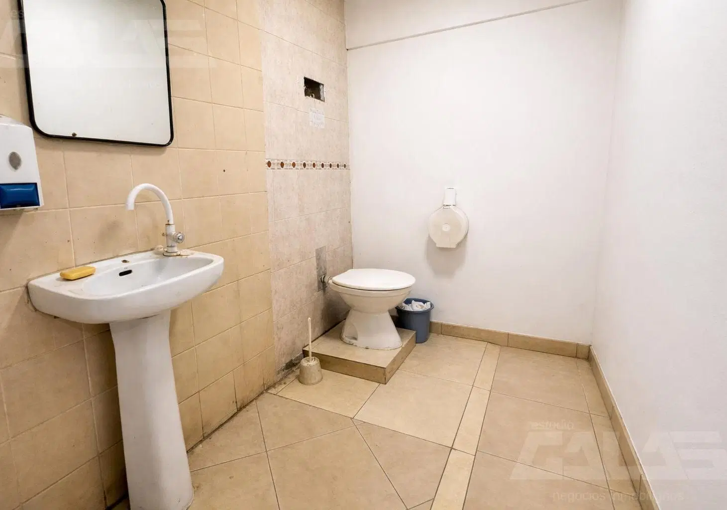 Local en venta - Ituzaingó - sobre calle Santa Rosa 5