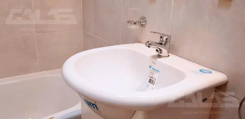 DÚPLEX | 3 AMBIENTES | PATIO CON PARQUE | IMPECABLE | COCHERA DOBLE | ITUZAINGÓ SUR 3