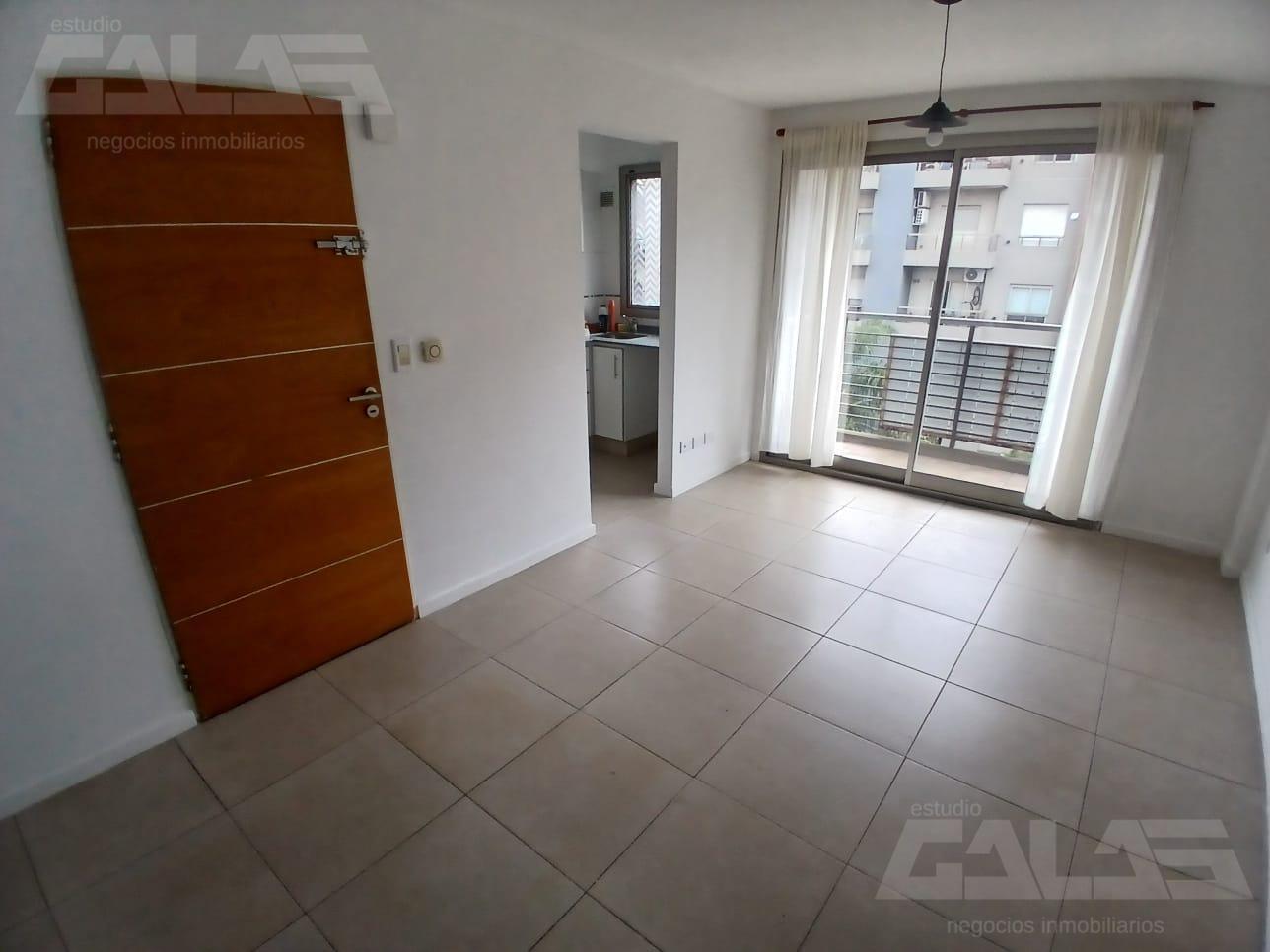 Foto de ALQUILER DEPARTAMENTO - Semipiso 2 Ambientes 62 m² con Doble Balcón a 3, imagen 2