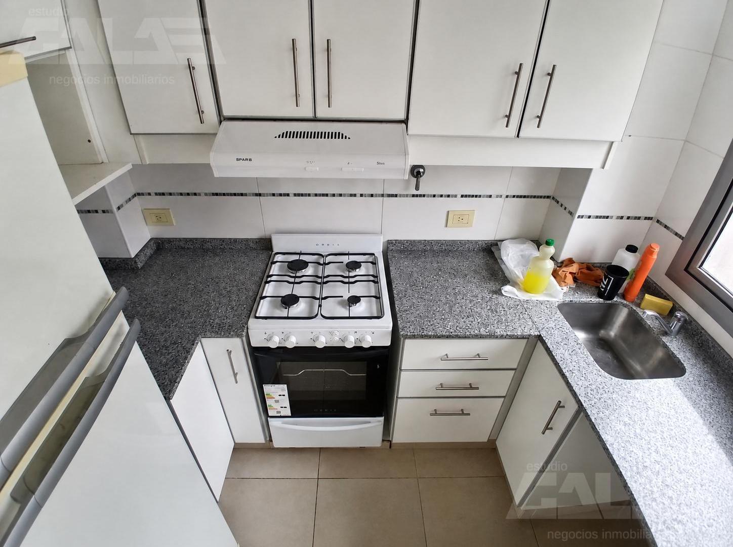 Foto de ALQUILER DEPARTAMENTO - Semipiso 2 Ambientes 62 m² con Doble Balcón a 3, imagen 3