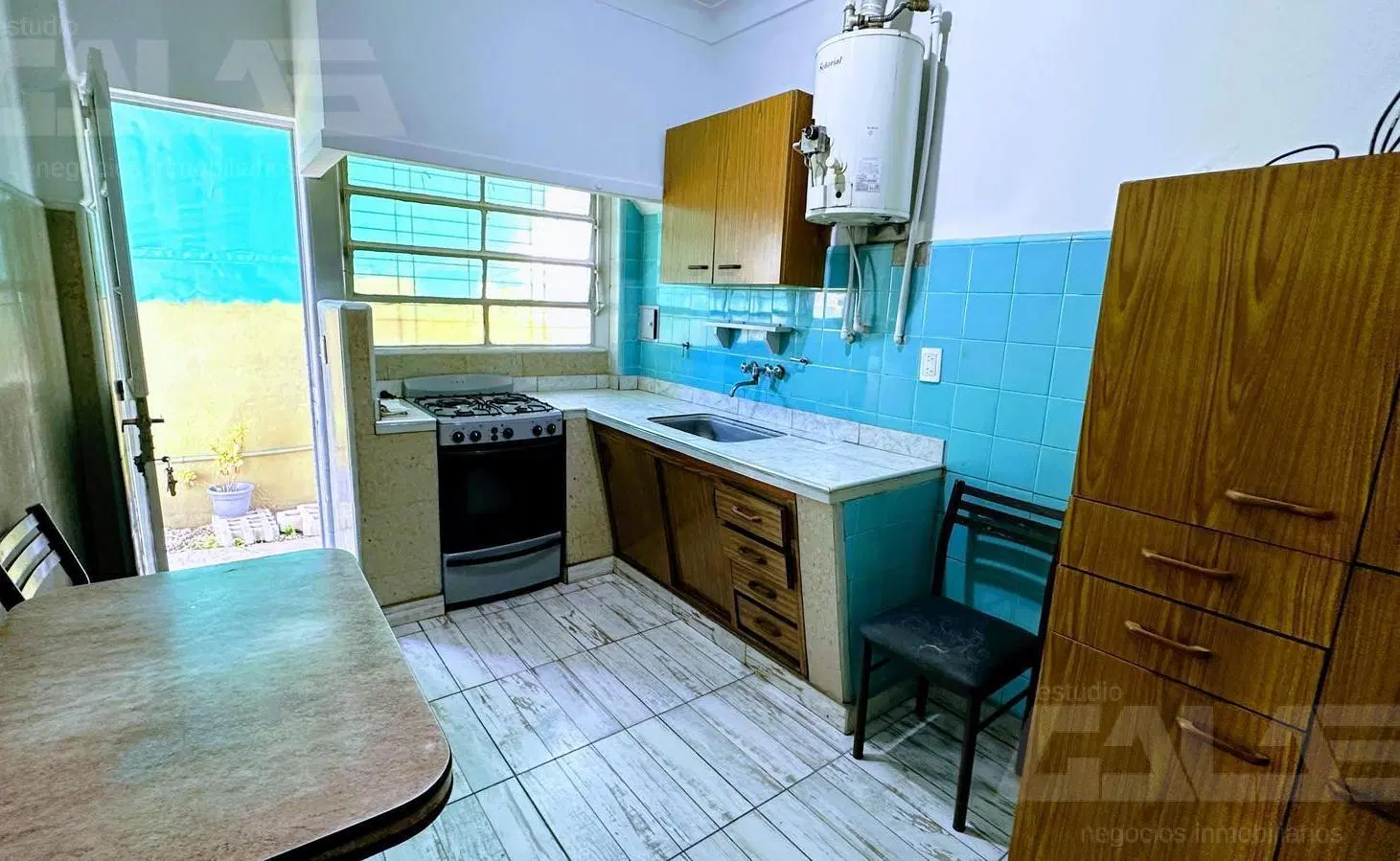 Alquiler PH 3 amb. en Castelar Norte con patio, terraza y lavadero a 5 cuadras de la estación 2