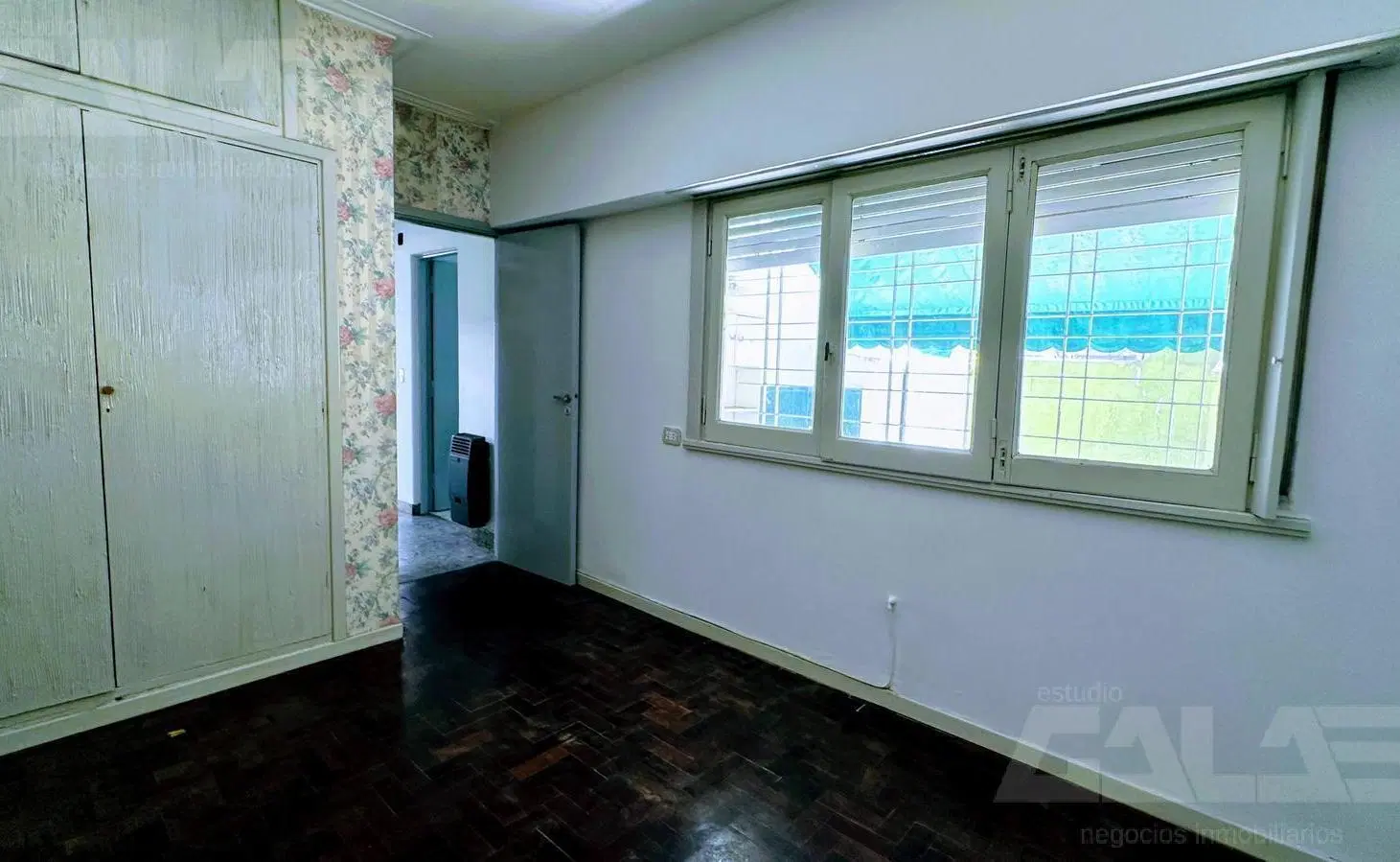 Alquiler PH 3 amb. en Castelar Norte con patio, terraza y lavadero a 5 cuadras de la estación 8