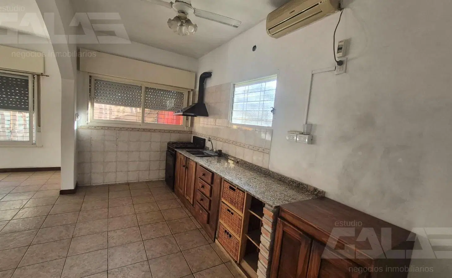ALQUILER PH | 4 AMBIENTES |EXCELENTE ESTADO | SIN EXPENSAS| ITUZAINGO 5