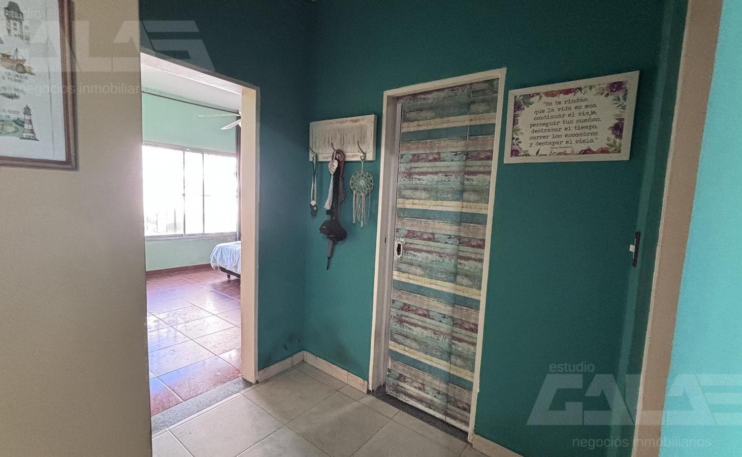 Foto de CASA | 3 AMBIENTES | QUINCHO | DEPTO INDEPENDIENTE | COCHERA DOBLE |, imagen 3