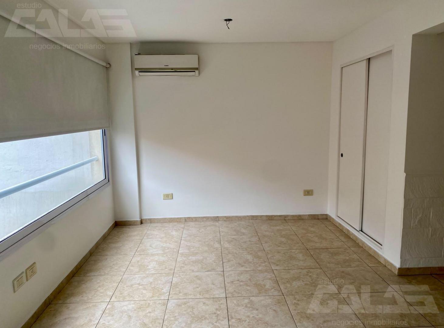 Foto de Muy lindo monoambiente y 1/2 en excelente zona de Castelar, imagen 4