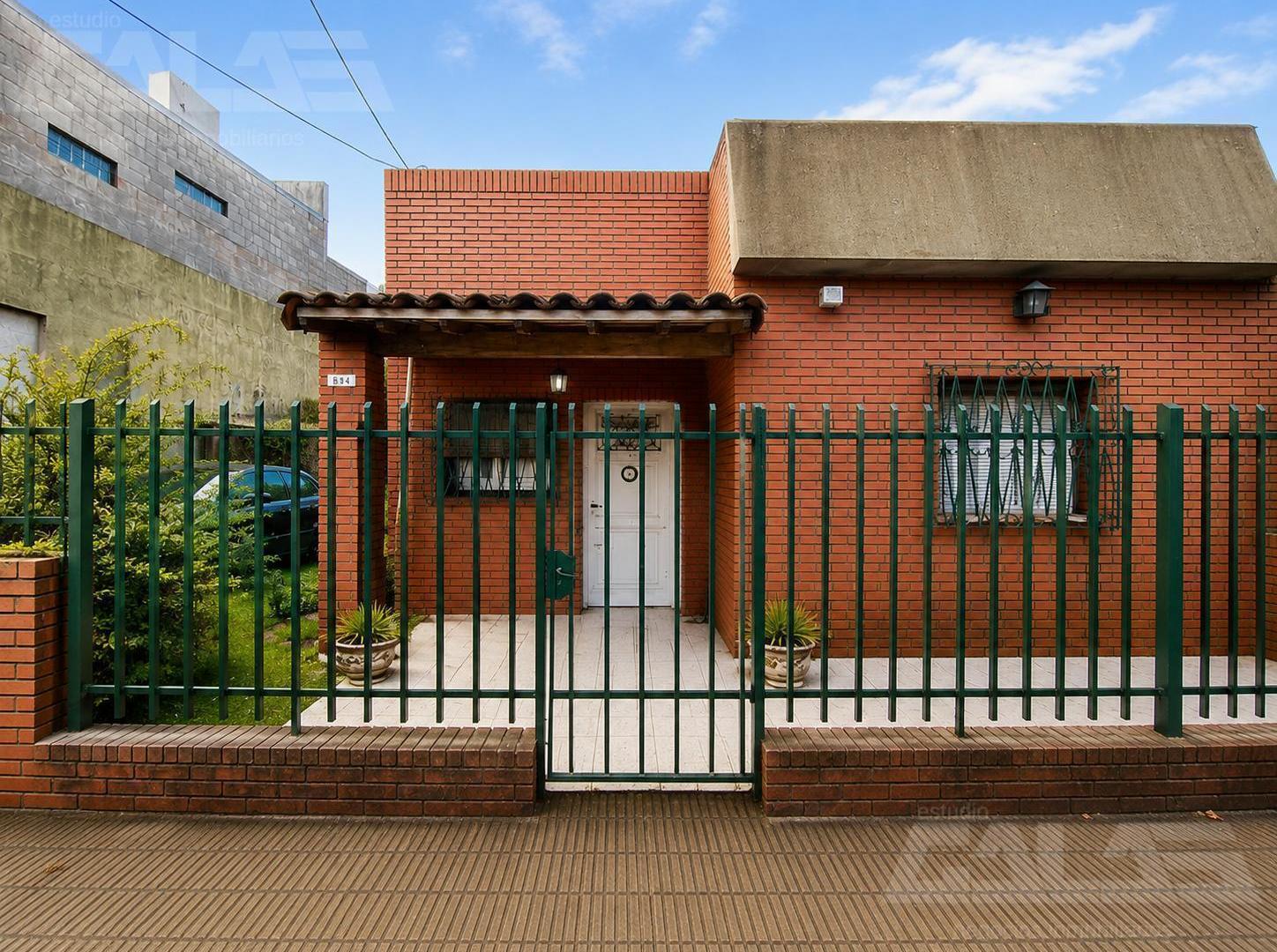 Foto de Casa en venta en El Palomar, Curva del Mate, con 2 dormitorios, jardín, imagen 4