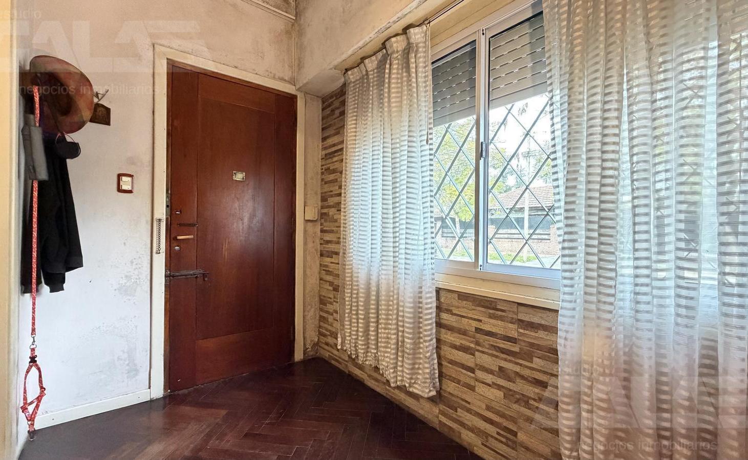 Foto de PH | 4 AMBIENTES | PLANTA BAJA | INDEPENDIENTE | PATIO | ITUZAINGÓ SUR, imagen 1