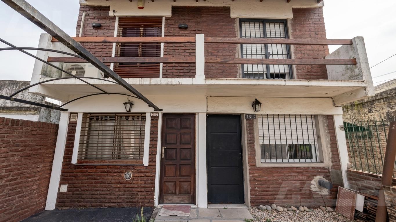 Foto de DÚPLEX | 3 AMBIENTES | ALTILLO | LUMINOSO | COCHERA | ITUZAINGÓ SUR, imagen 1