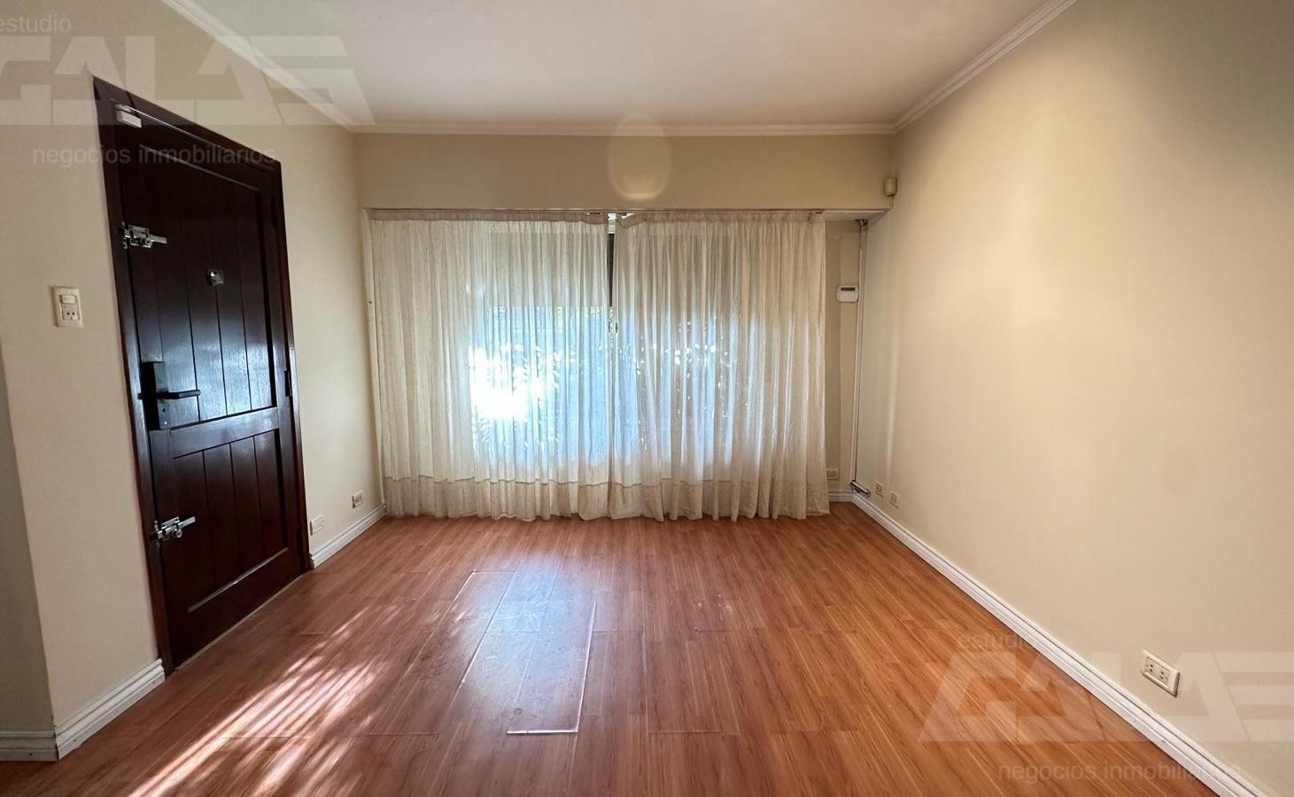 Foto de Casa 5 ambientes - 4 dormitorios - Parque - Pileta - 2 Baños, imagen 5