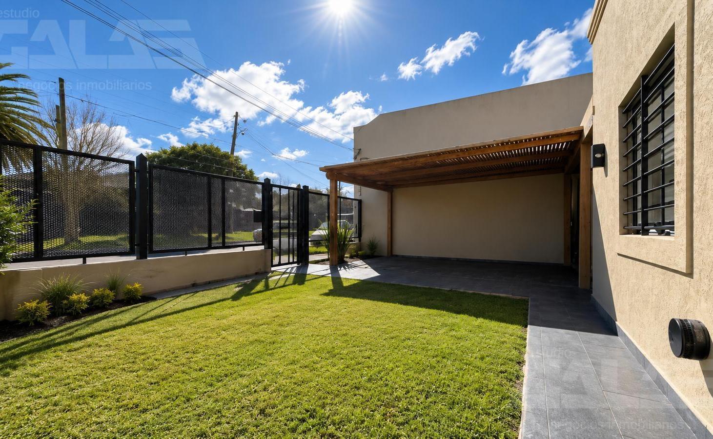 Foto de Casa 4 ambientes - 3 dormitorios - 2 Baños - Parque - Pileta, imagen 3
