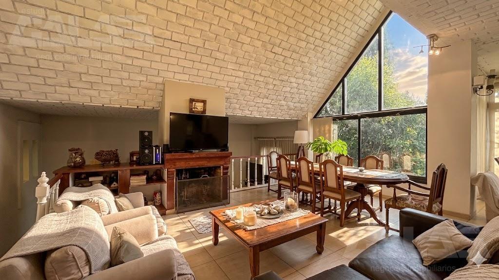 Foto de CASA | 5 AMBIENTES | PISCINA | LOTE 1335 M² | COCHERA | CASTELAR NORTE, imagen 4