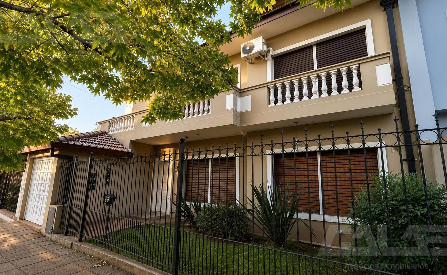 Foto de CASA | 6 AMBIENTES | PISCINA | LISTA PARA MUDARSE | COCHERA DOBLE |, imagen 2