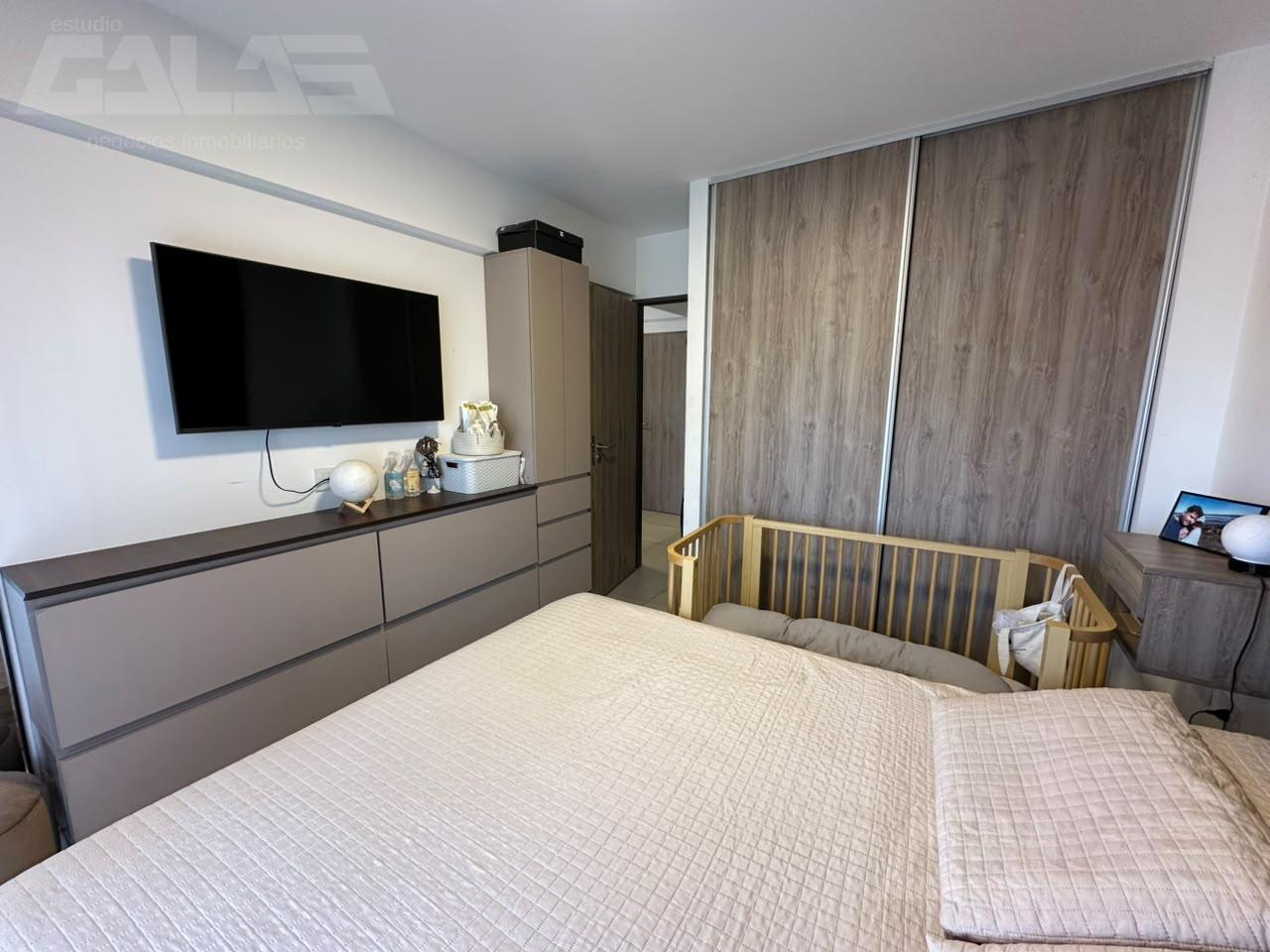 Foto de Departamento 2 ambientes con cochera, con balcón , EXCELENTE UBICACION !, imagen 2