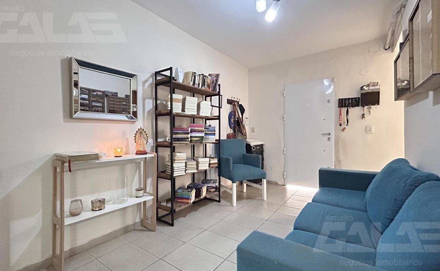 Foto de CASA | 5 AMBIENTES | QUINCHO | DEPTO INDEPENDIENTE | COCHERA DOBLE |, imagen 1