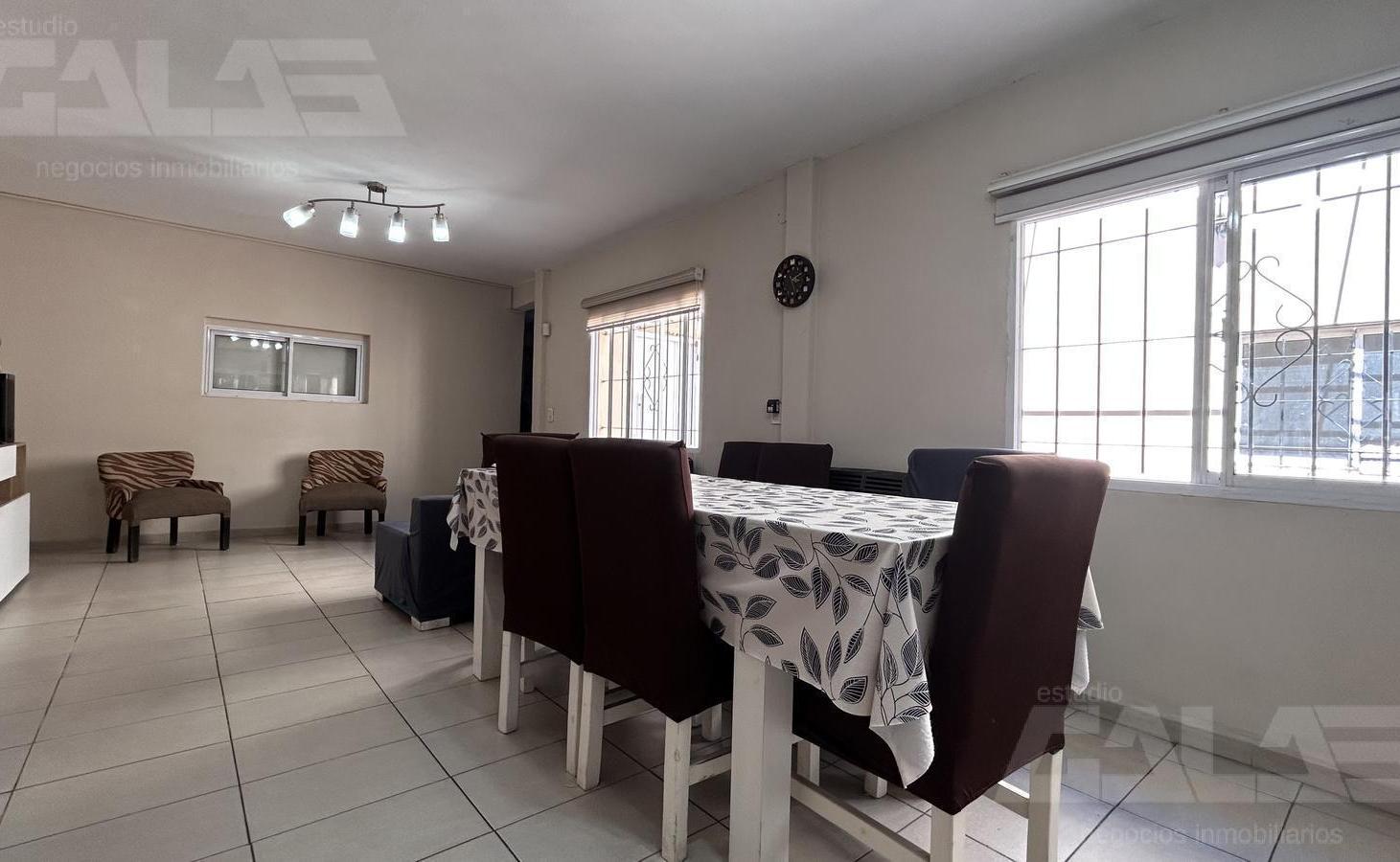 Foto de CASA | 5 AMBIENTES | QUINCHO | DEPTO INDEPENDIENTE | COCHERA DOBLE |, imagen 2