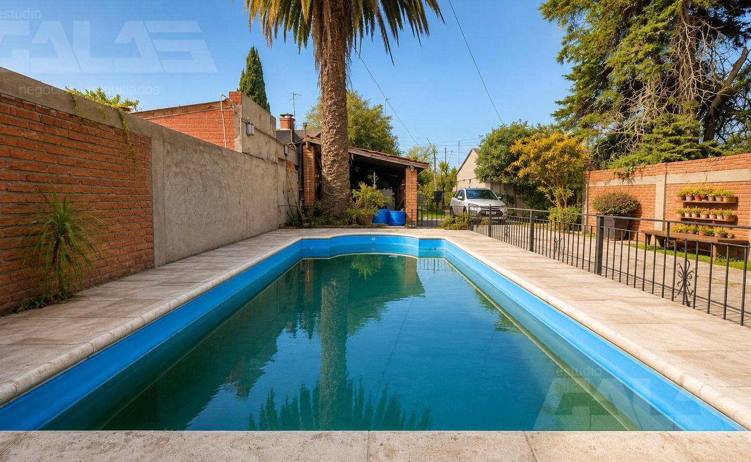 Foto de Casa 4 ambientes - 3 dormitorios - 2 baños - Parque - Pileta, imagen 4