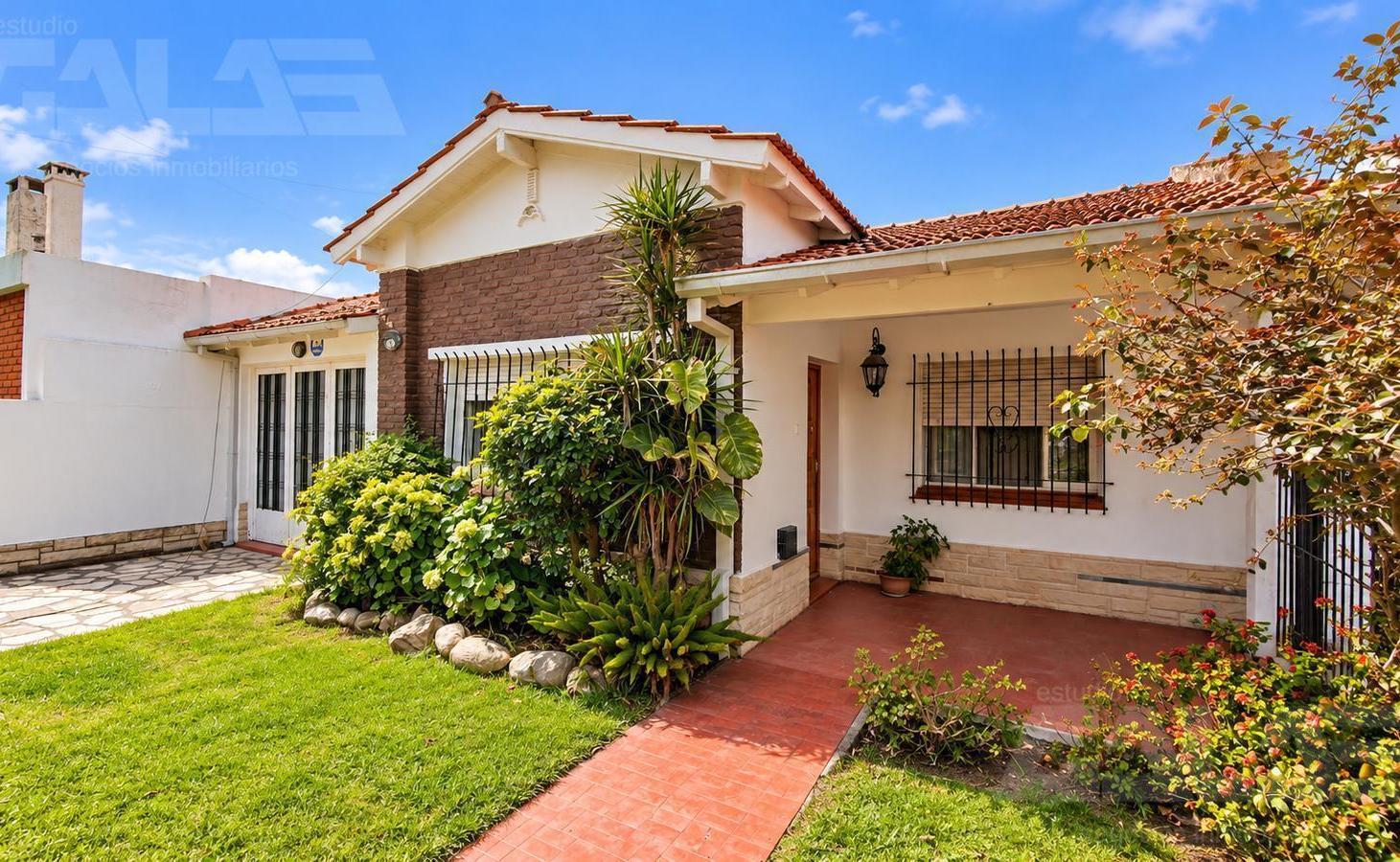 Foto de Casa en Ituzaingó Norte, chalet, 2 dormitorios, barrio ferroviario, imagen 1