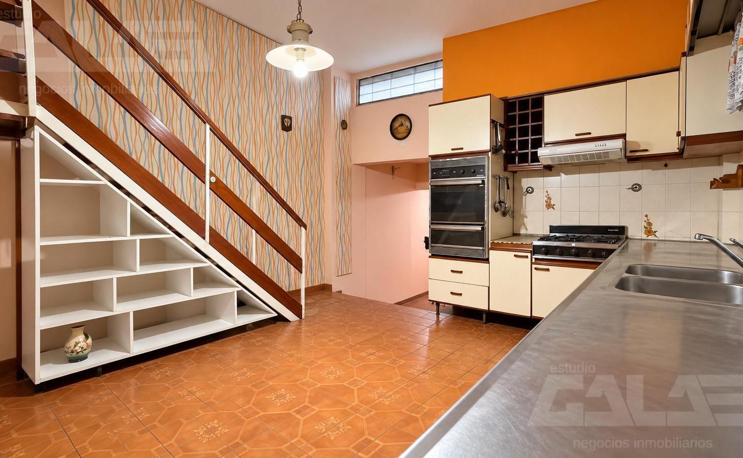 Foto de Casa en Ituzaingó, 5 ambientes, 3 dormitorios, amplio parque, imagen 4